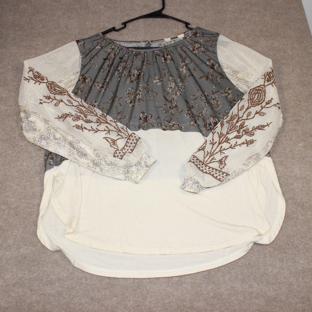 Gimmicks by BKE Floral Embroidered Mixed Media Blouse Grey Ivory Medium
